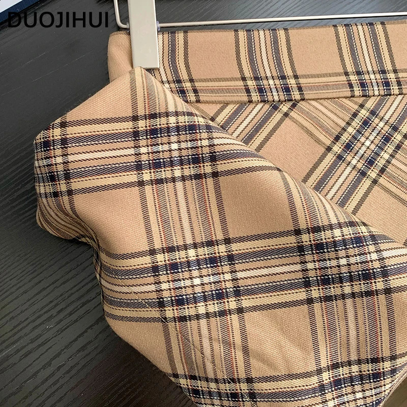DUOJIHUI Classic Plaid Chicly A-line Female Mini Skirts Basic Simple High Waist Slim Casual Spellcolor Fashion Women Skirts 241231