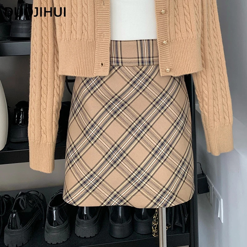 DUOJIHUI Classic Plaid Chicly A-line Female Mini Skirts Basic Simple High Waist Slim Casual Spellcolor Fashion Women Skirts 241231
