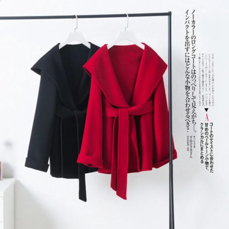 25 Latest Hooded PNEPiece Suit Short Womens Coat 100 Pure Wool Handmade Reversible Woolen Exquisite Fashion Wear 241231