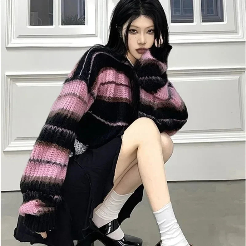 Korean Style Pink Cropped Sweater Autumn Y2K Women Striped Jumper Vintage Female Long Sleeve Crewneck Pullovers Tops 241231m