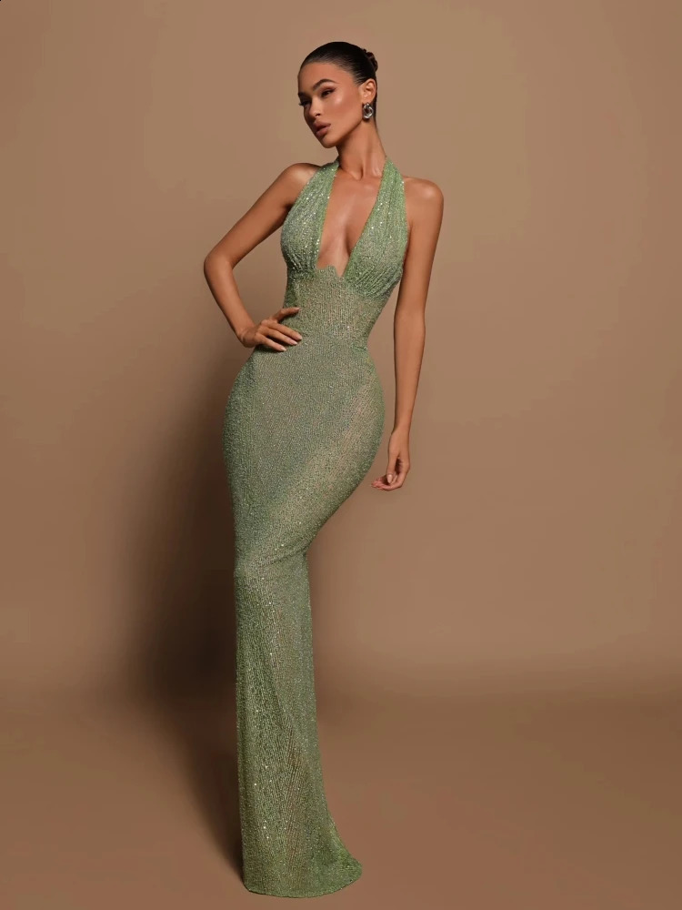Sexy suspender deep V-neck sequined Maxi dress for women green sleeveless backless sequined extra long dress celebrity party dress 241231