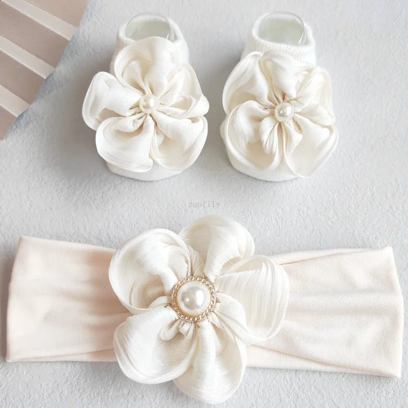 2PcsSet Lace Flower Baby Girl Headband Socks Set Kids Bow Hair Bands born Boat Sweet Princess Elastic Accessories 241230