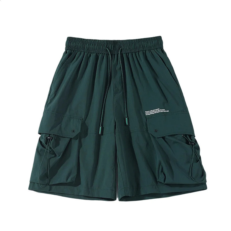 2025 Japanese retro luggage mens cargo shorts with multiple pocket drawers y2k shorts casual streetwear Bermuda mens 241231