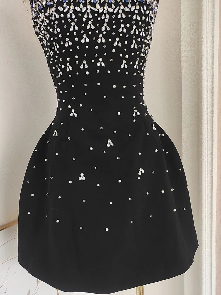 IEQJ French Diamond Splicing Party Mini Dress Womens Slant Neck Sleeveless High Waist Black Womens Dress 2025 3WQ6859 241231