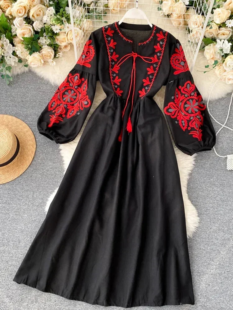 Womens Autumn Dress Bohemian Embroidered Flower O-Collar Lantern Sleeve High Waist Folded Dress Full Match Womens Vestidas PL393 241231