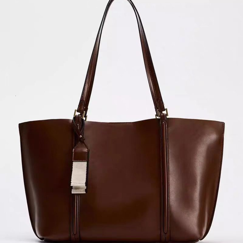 Bag Tote 2024 Autumn New Product Fashionable Large Capacity One Shoulder Shopping Bag For Working, Commuting And Going Out