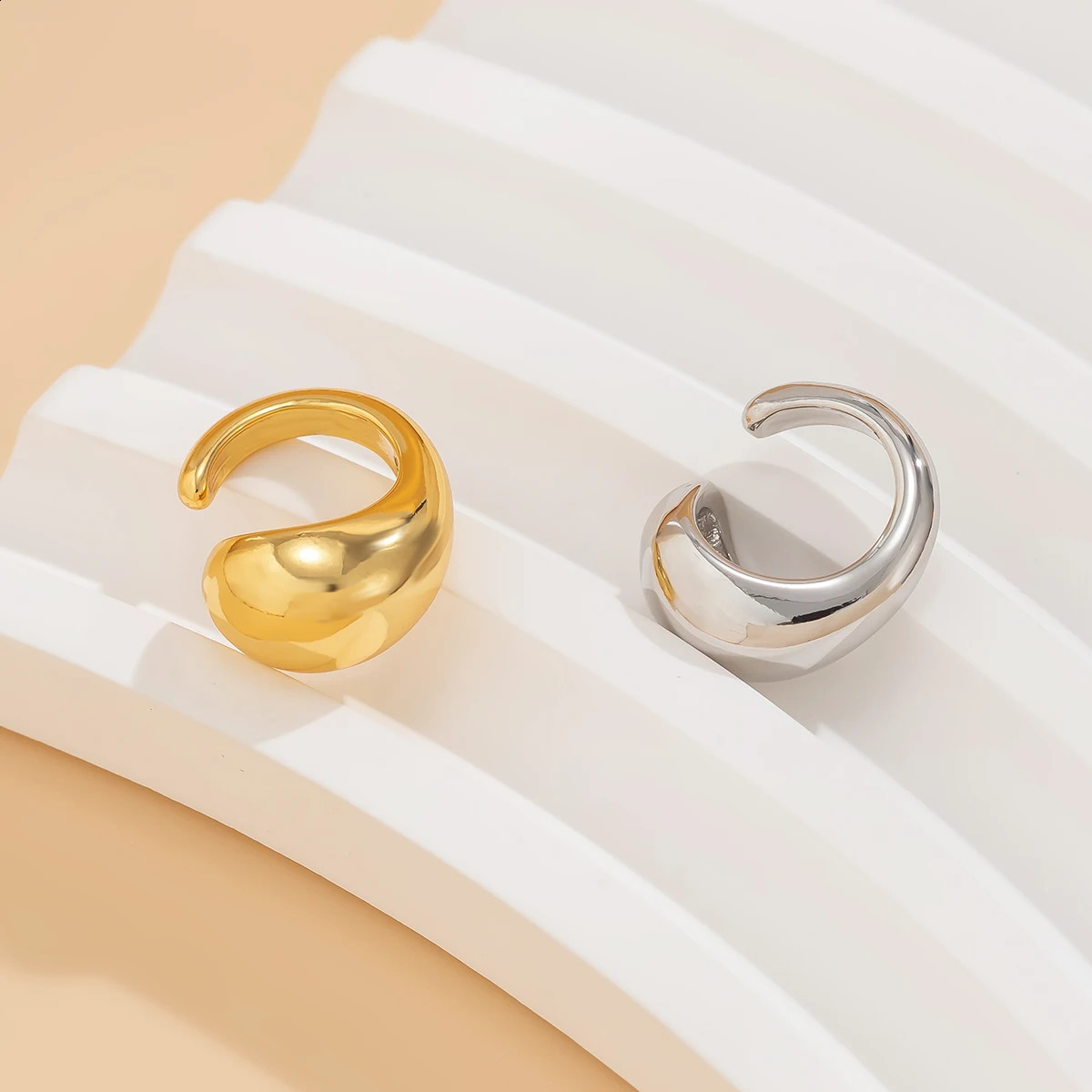 Salircon 1Pcs Punk Water Drop Half Empty Clip Earring Gothic C Shape Ear Cuff Stud Thick Earclips For Women Party Jewelry Gifts 241225