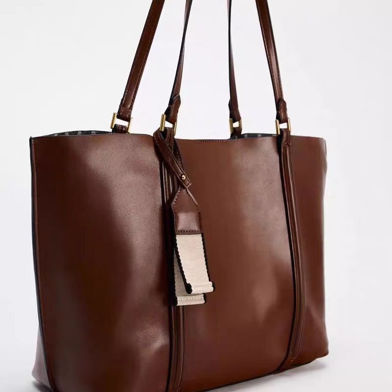 Bag Tote 2024 Autumn New Product Fashionable Large Capacity One Shoulder Shopping Bag For Working, Commuting And Going Out