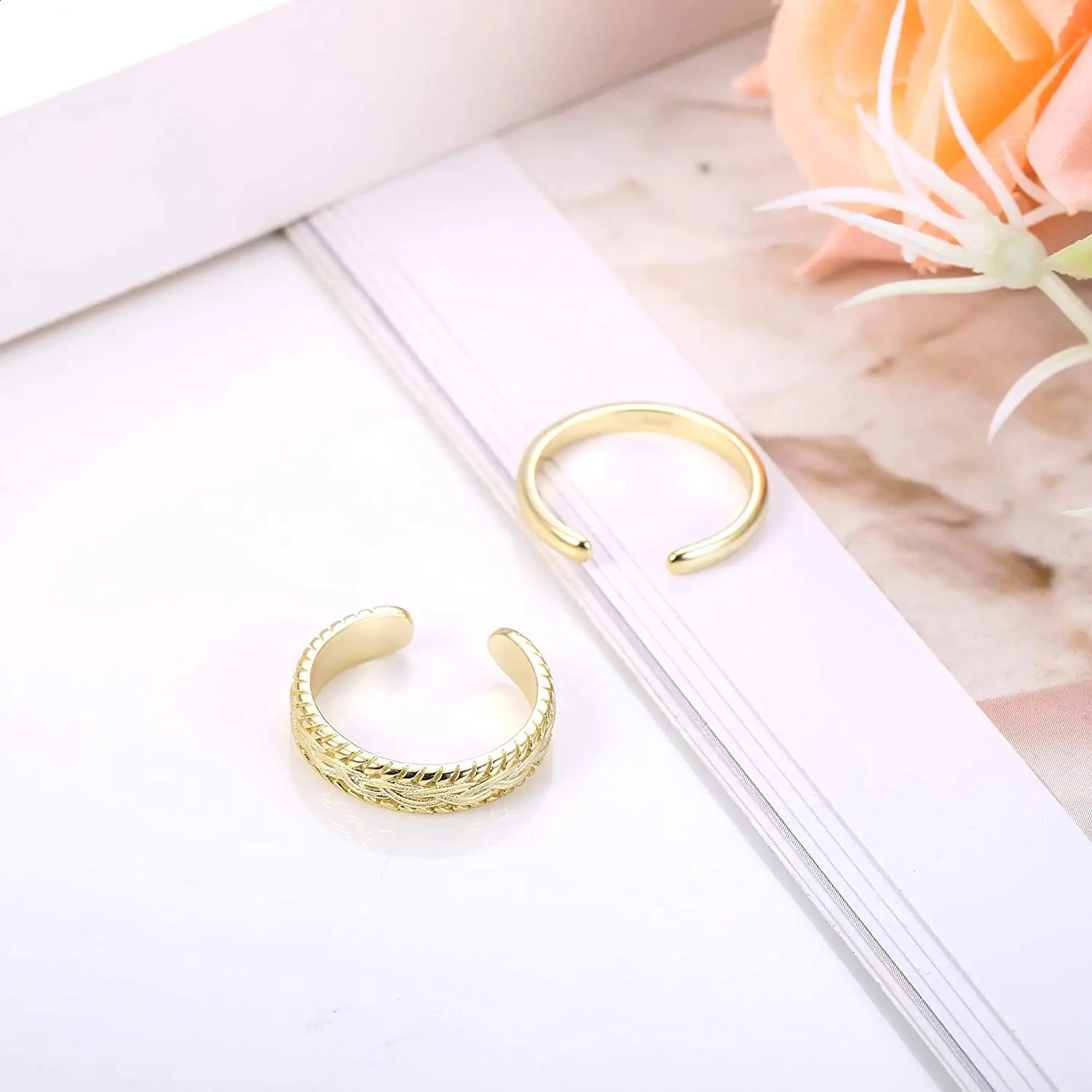 2 PCS Stainless Steel Toe Ring for Women Girls Retro Vintage n Adjustable Set Summer Beach Jewelry 241225