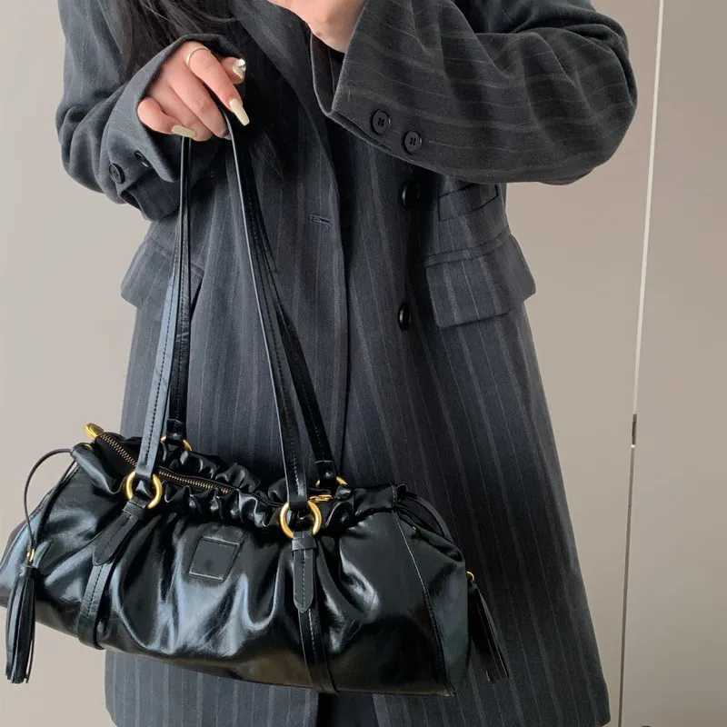 hot Cosysunny vintage pleated cloud new versatile cmuting handbag large capacity single shoe armpit bag Y241231