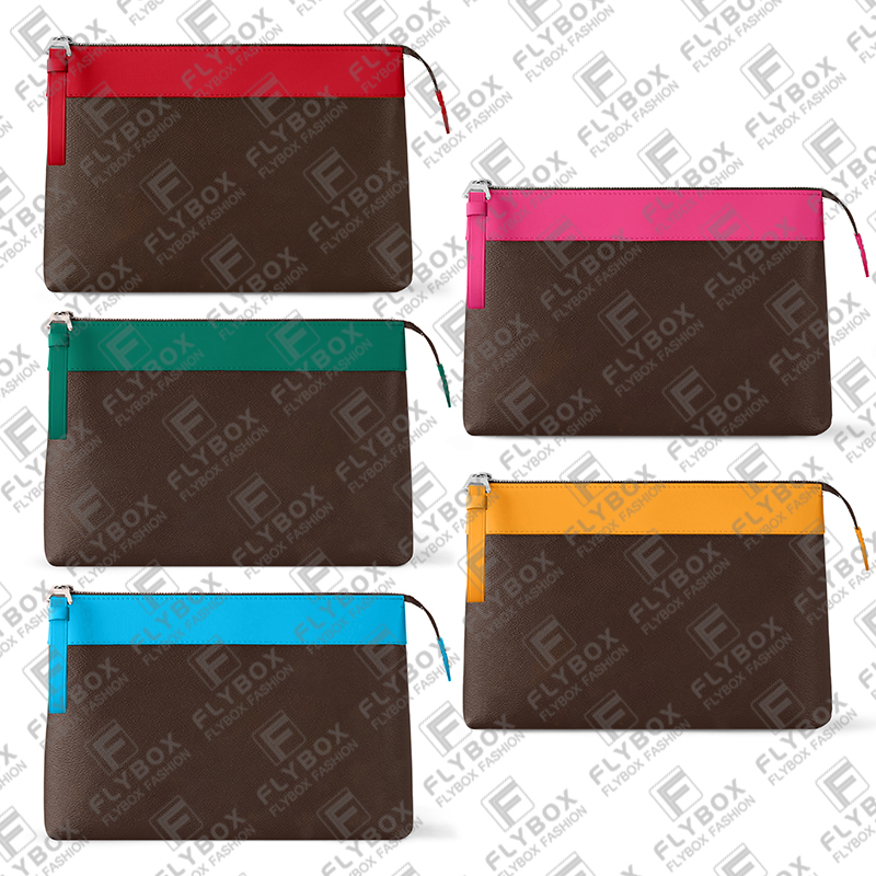 M13198 M13199 M13356 Voyage Souple Bag Clutch Bag Totes Handbag Cosmetic Bag Toilette Bag Unisex Fashion Luxury Designer Top Quality Purse Pouch Fast Delivery