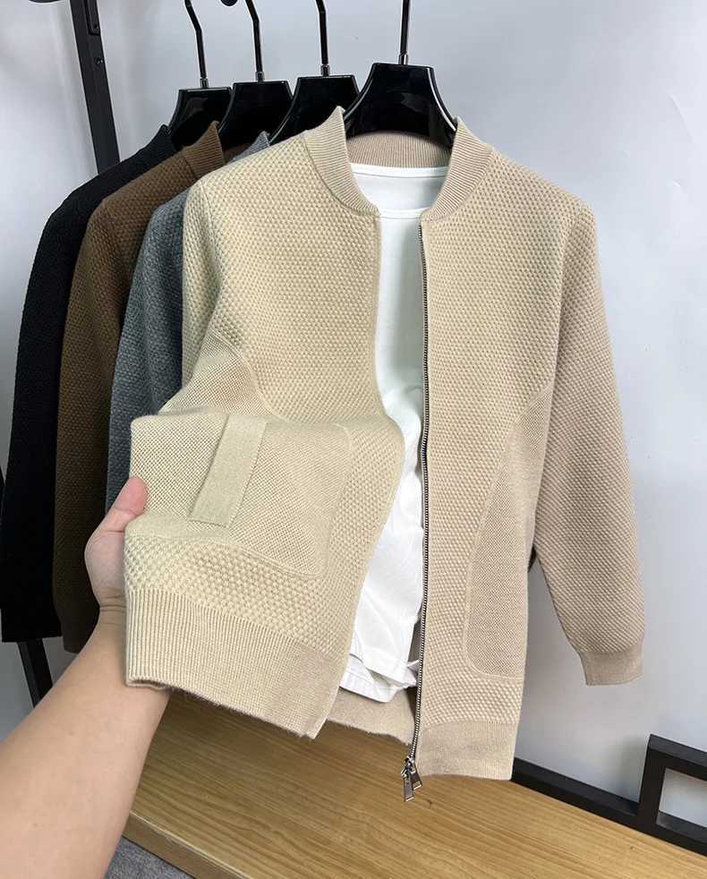 High Quality double zipper baseball collar sweater mens winter new casual poCKet cardigan wool sweater THiCKened warm knit jaCKet T250102