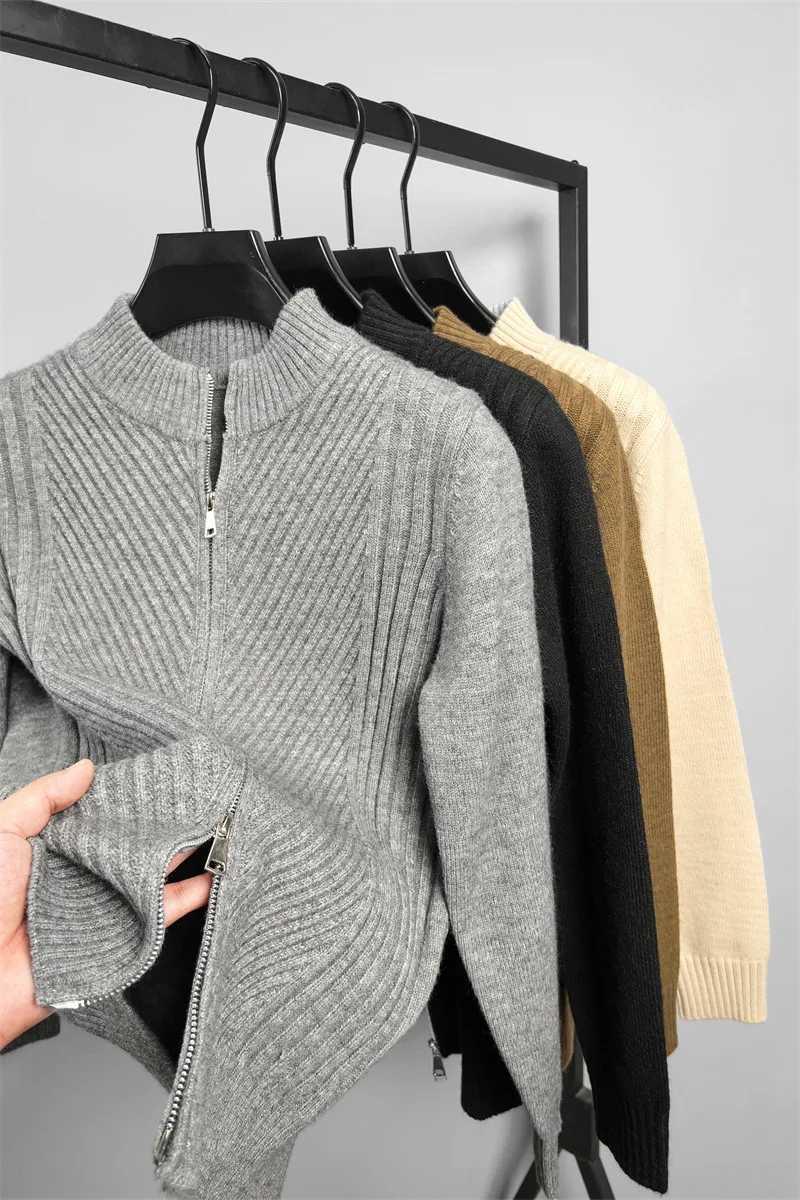 High Quality High end fashion autumn mens cardigan knitted sweater jacket Korean version loose casual jacket double zipper sweater T250102