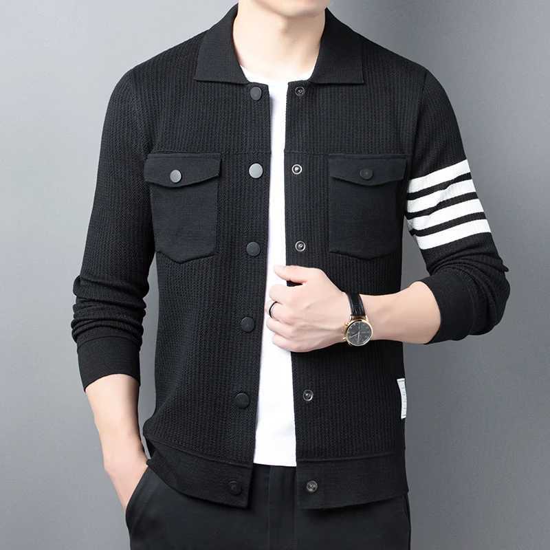 High Quality Mens cardigan sweater lapel sweater jacket autumn mens pocket product trend ultra-thin fit linear casual jacket T250102