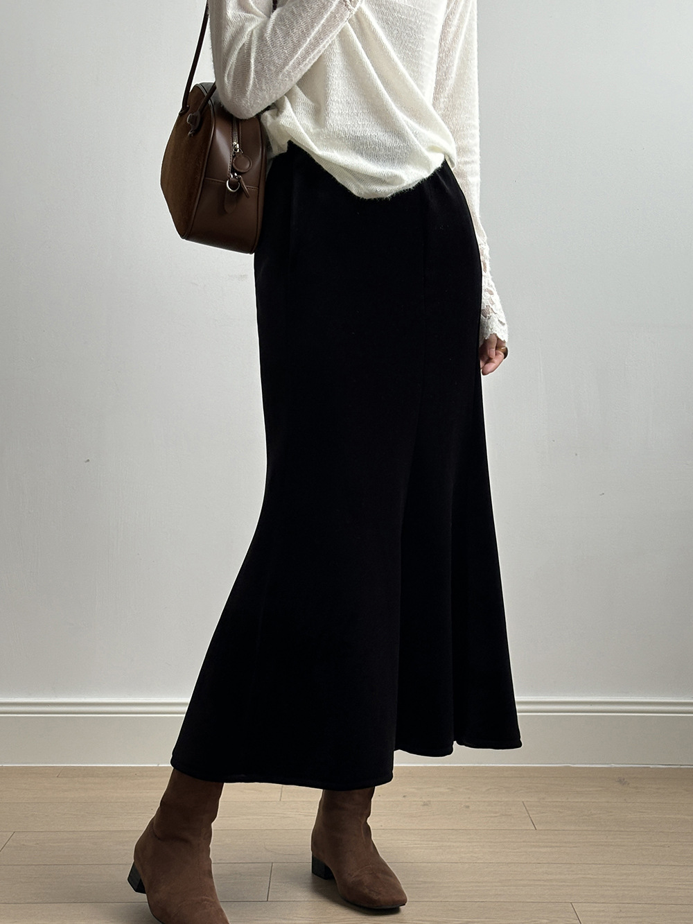 G447632 black velvet fishtail skirt 2024 winter mid-length hip skirt
