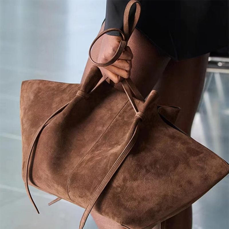 Fall/Winter New Fashion Suede Vintage Wing Large Capacity Single Shoulder Tote Handbag Designer For Easy Commuting Bag