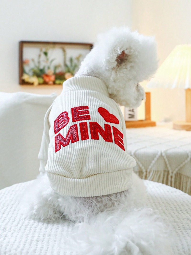 Pet Clothes Dog/Cat Apparel New Spring/Summer Outfit Pullover Two-Leg Shirt with Heart-Shaped Pattern Round Neck