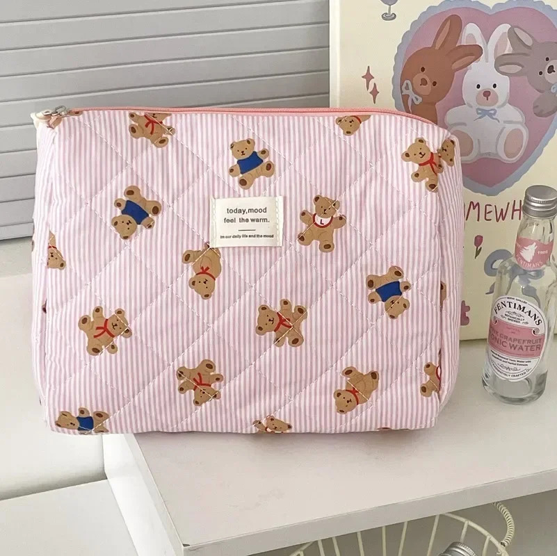 Pink Bear Quilting Women Cosmetic Bag Cute Zipper Makeup Travel Organizer Female Handbag Toiletry Pouch for Girls 250102