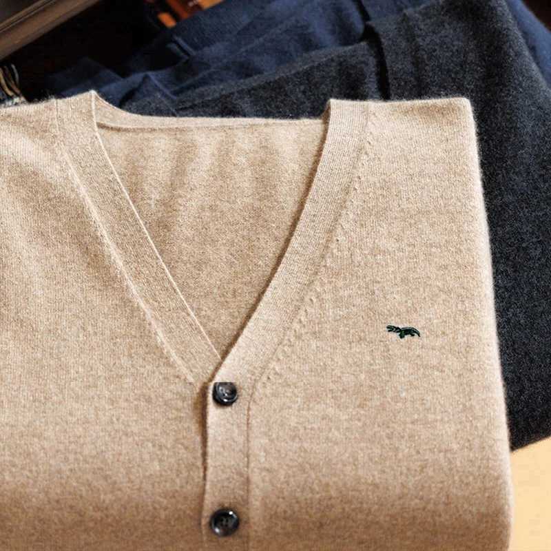 High Quality Cashmere sweater for warm autumn and winter mens casual wool cardigan thick solid color V-neck jacket T250102