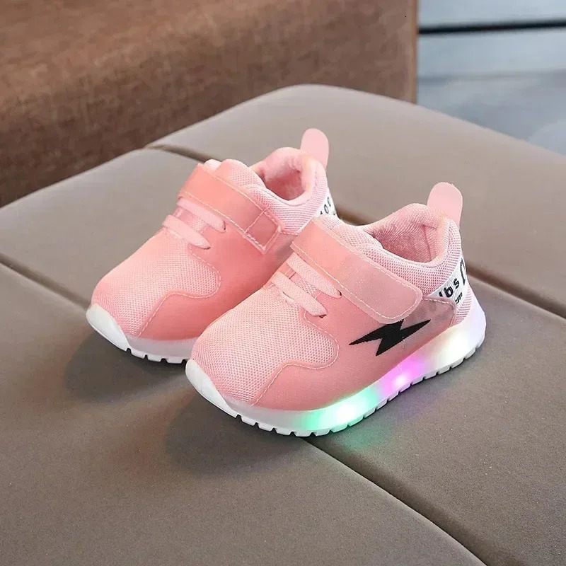 Kid Tennis 2024 Spring And Autumn Children LED Sneakers Boys Glowing Shoes kids Baby Girls Toddler Shoes with Light Up Luminous 250102