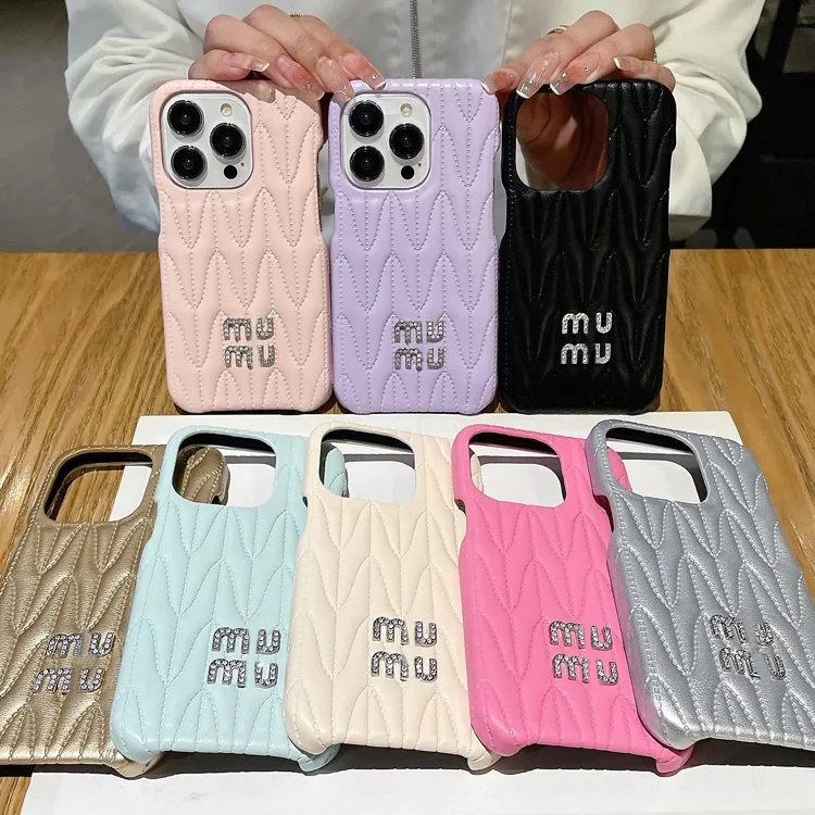 Trendy Fashion Womens Mens Cell Phone Cases For Iphone 14promax Plus 13 12 11 Wrinkle Leather Iphone Cases Letters Luxury IPhone Covers