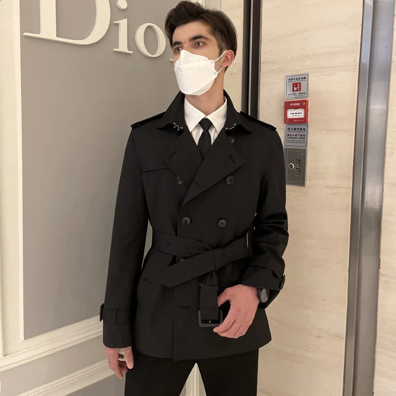 mens double breasted Short windbreaker Beige British handsome trend thickened detachable down liner trench coat men 241225