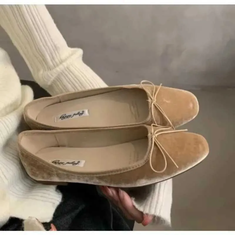 Elegant Veet Ballerina Shoes Woman Velour Ballet Flats Ladies Retro Round Toe Bowknot Shallow Loafers in Red GreenC241128 250313