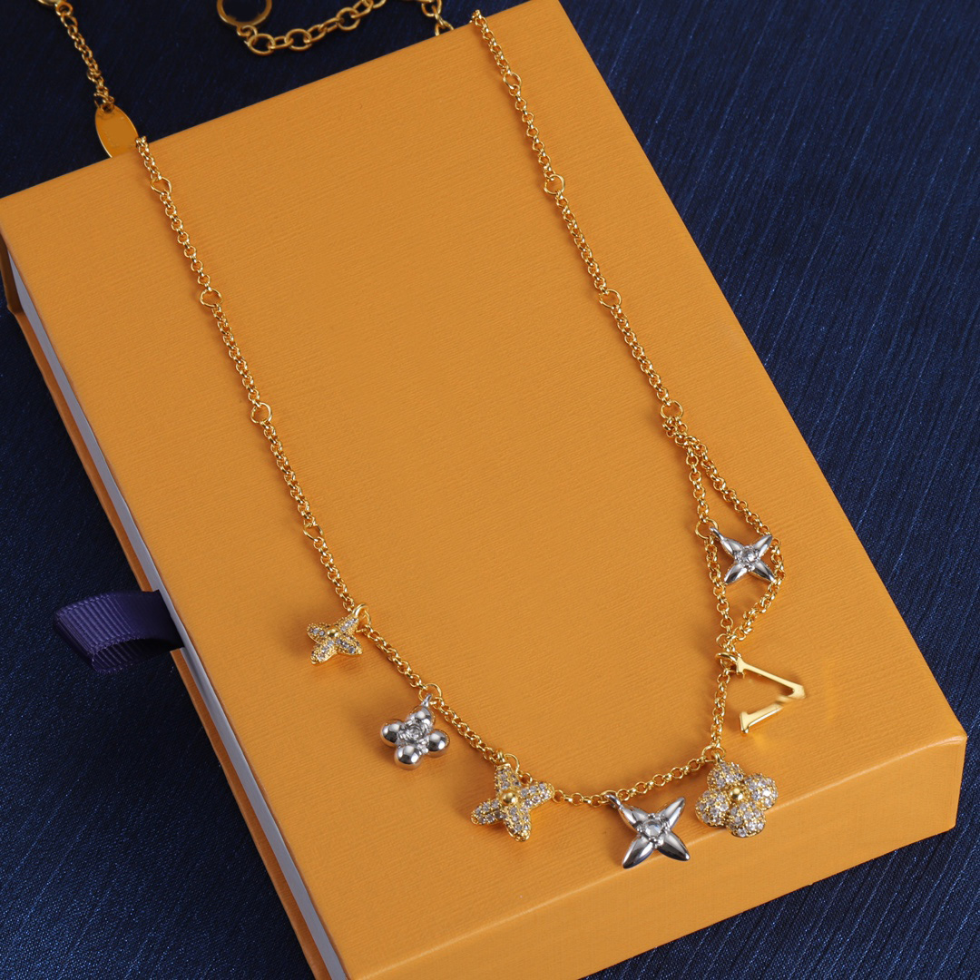 Luxury Crystal Charm Chain Necklace Brand Designer Gold Silver Plated Stainless Steel Pendant Chokers Fashion Women Men Jewelry Accessories High Quality With Box