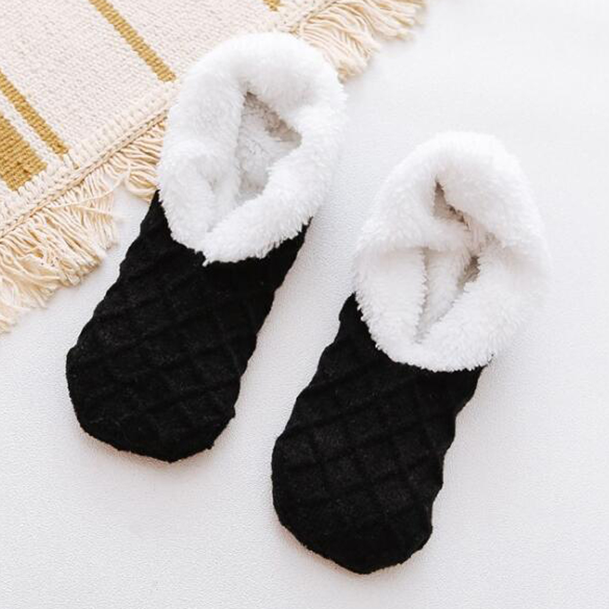 Women's Warm Solid Color Floor Socks Non Slip Plush Knitted Coral Fleece Socks No Show Socks