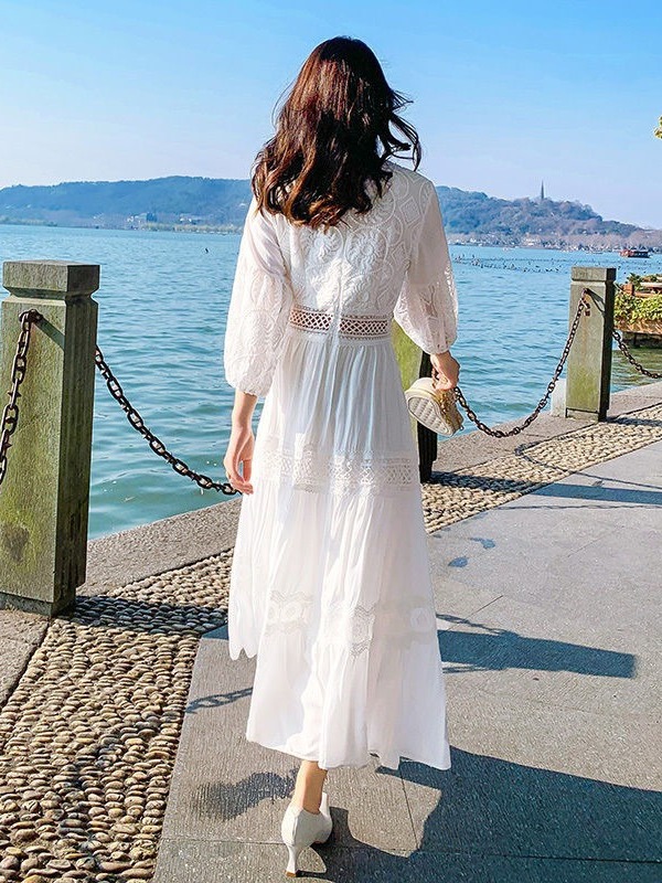 BT10702 dress spring and summer white sweet French puff sleeve knee-length dress beach dress travel dress