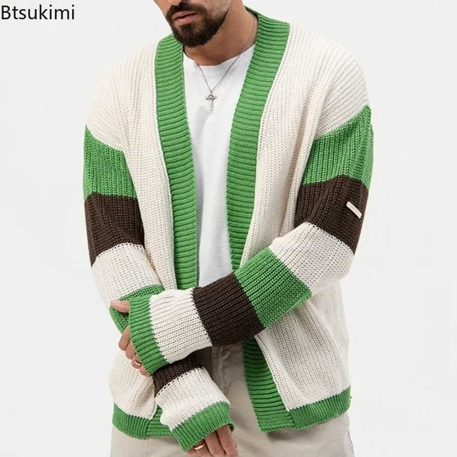 New Arrival Mens autumn and winter sweaters fashionable green loose contrasting color knitted cardigan wool sweater office long sleeved mens cardigan 