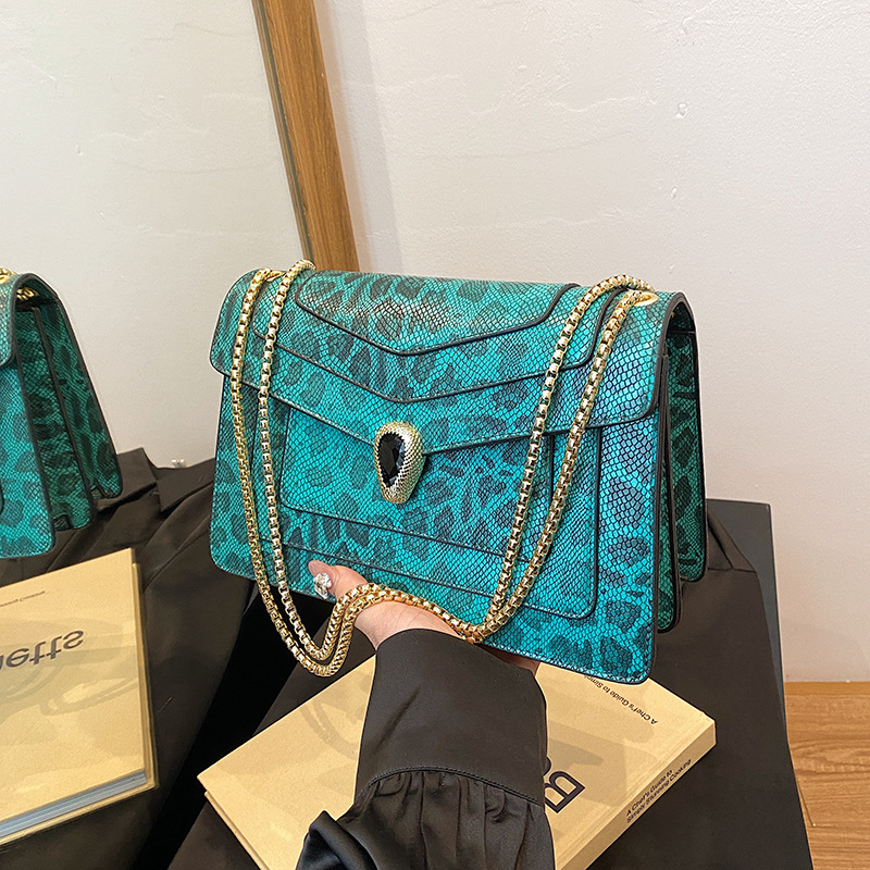 Women's Vintage-Style Mini Crossbody Bag with Leopard Print and Chain Strap