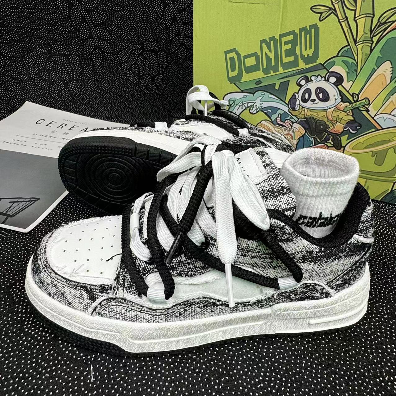 National tide ins retro thick soled bread shoes network red explosion trend casual shoes with sports board shoes men 2025