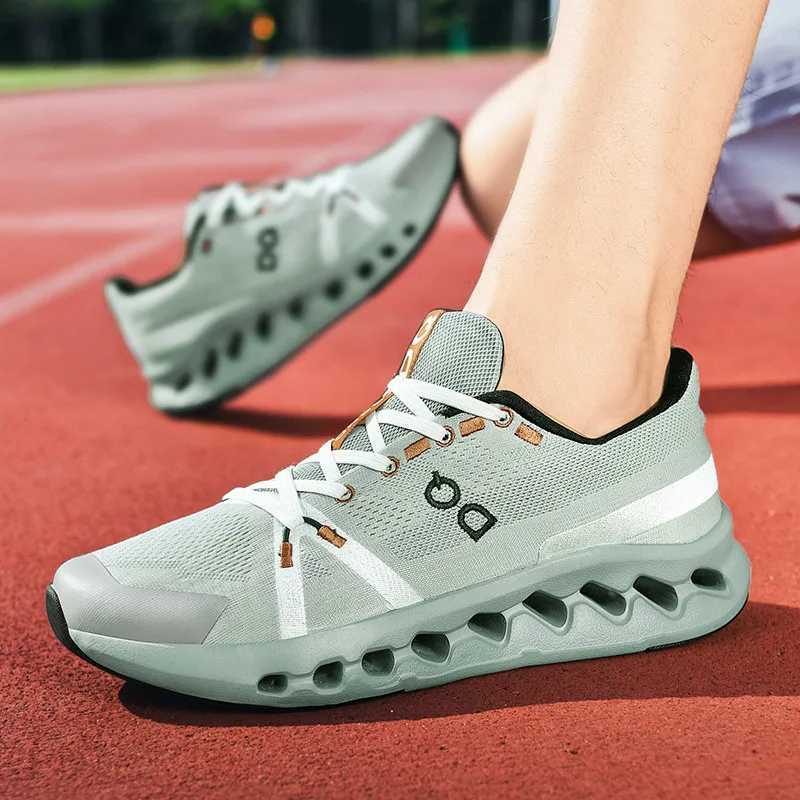 Summer fashion trend sports shoes with cushioning and rebound casual running shoes for men and wen Z250403