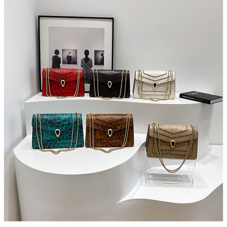 Women's Vintage-Style Mini Crossbody Bag with Leopard Print and Chain Strap