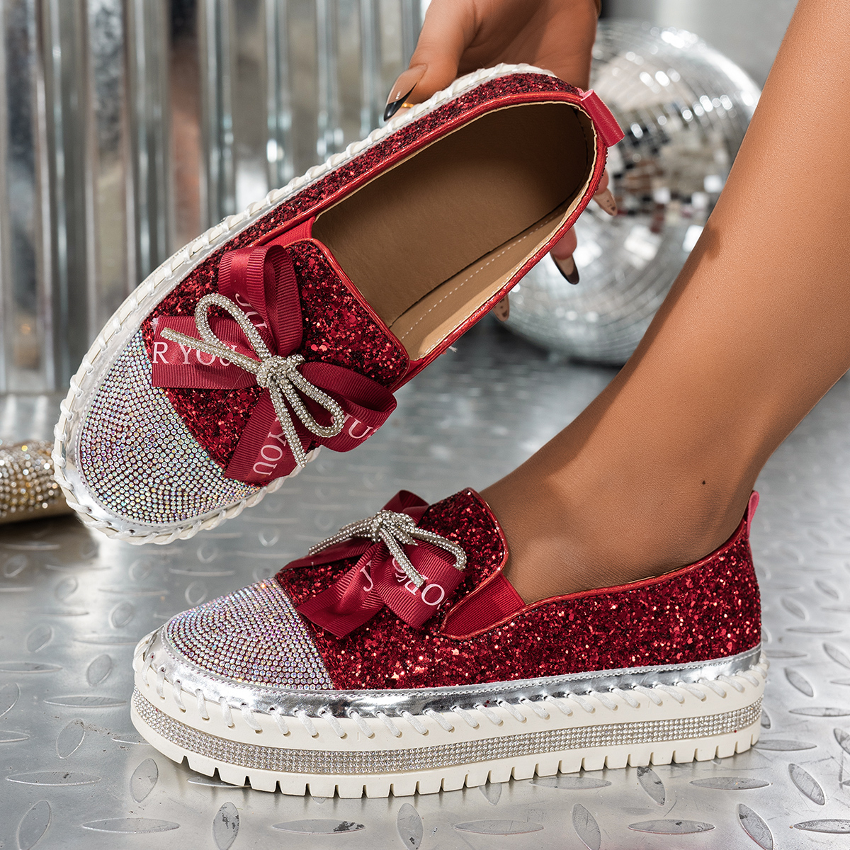 2025 New Shiny Rhinestone Designer Loafers Women's Thick Soled Bow Muffin Bottom Cover Foot Single Shoe Fashionable and casual flat shoes Luxury 