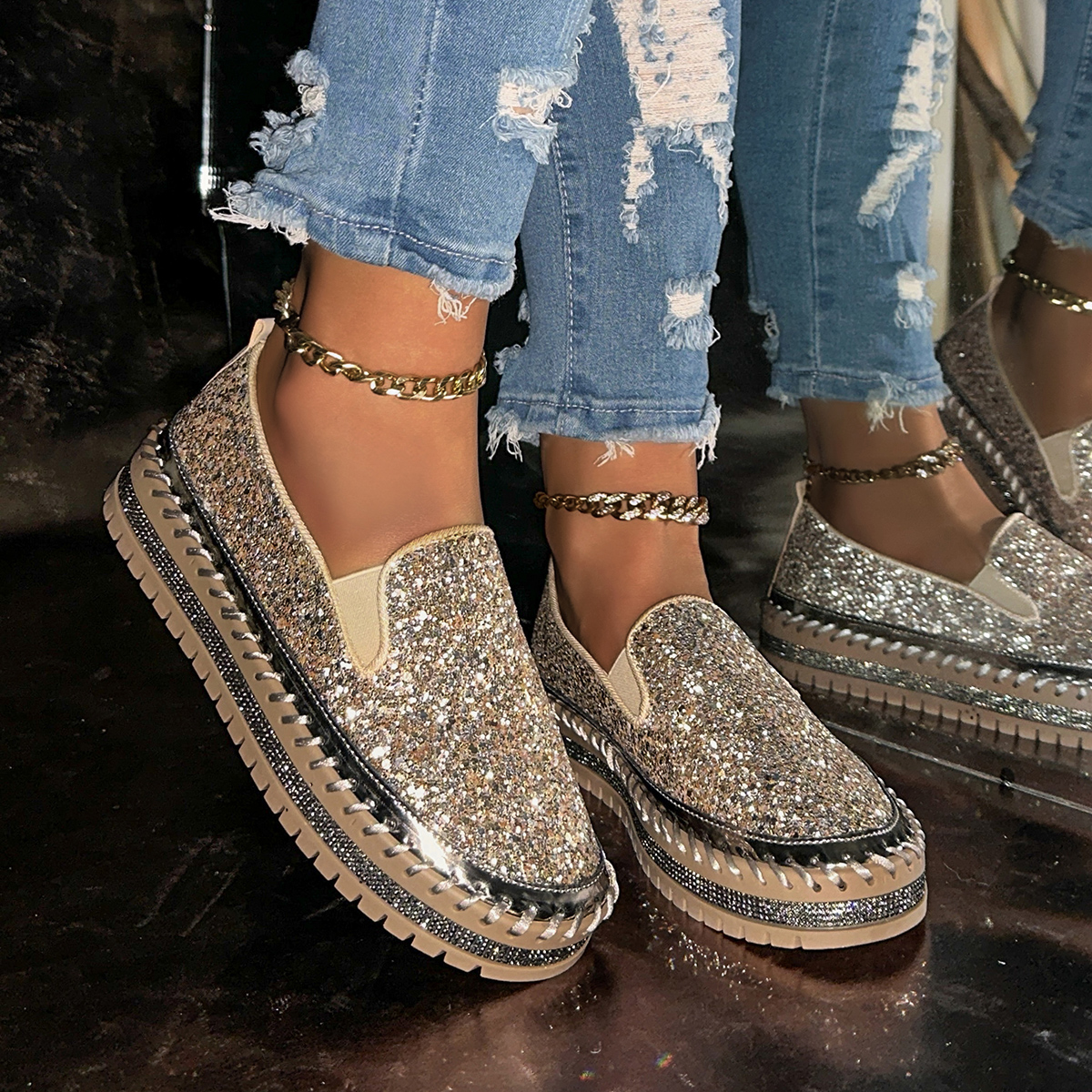 2025 Fashion Shining Diamond Luxury Women's Shoes Soft Bottom Designer Casual Sports Shoes High Quality Comfortable Flat Shoes Fashion party shoe