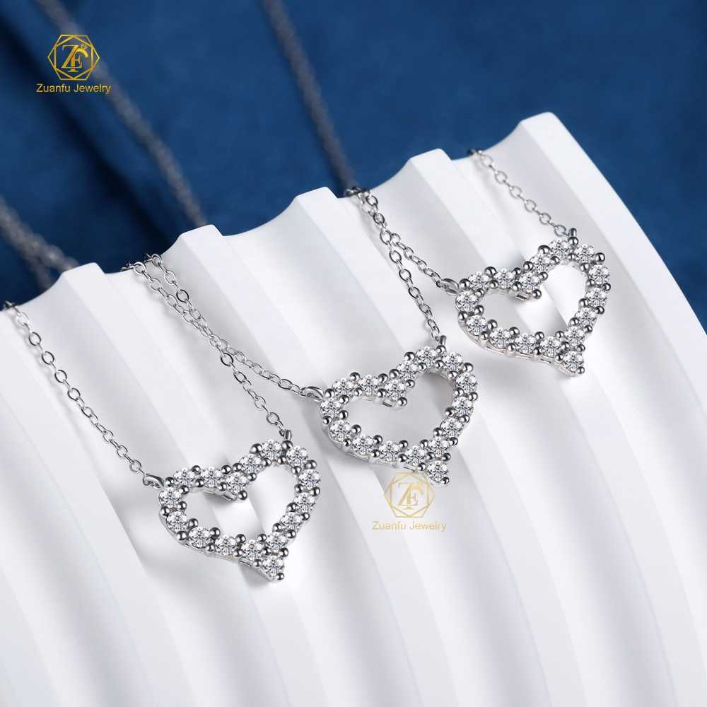 925 sterling silver heart-shaped LAB Grown Moissanite Diamond Heart necklace for Valentines Day gift jewelry