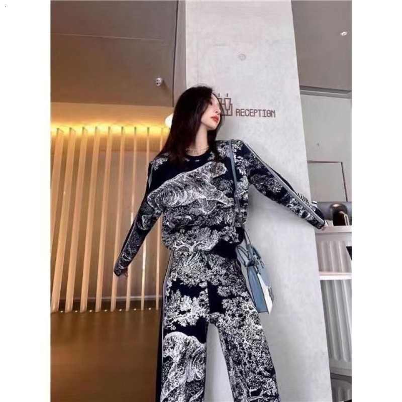 2 Piece suit Women Autumn Designer Clothes Tie Dye Tiger Embroidery Pullover Top High Waist Rope Wide Leg Pants Suit