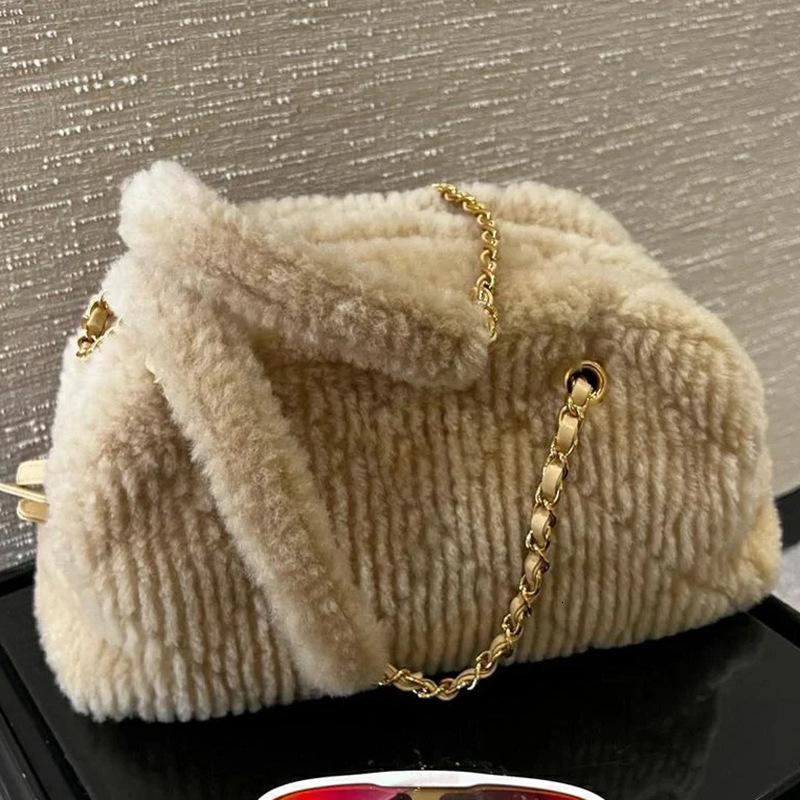 Bag Ins Internet Celebrity's Casual Versatile Small Fragrant Style Diamond Grid Hairy Bowling Chain, Single Shoulder Armpit Bag For Women
