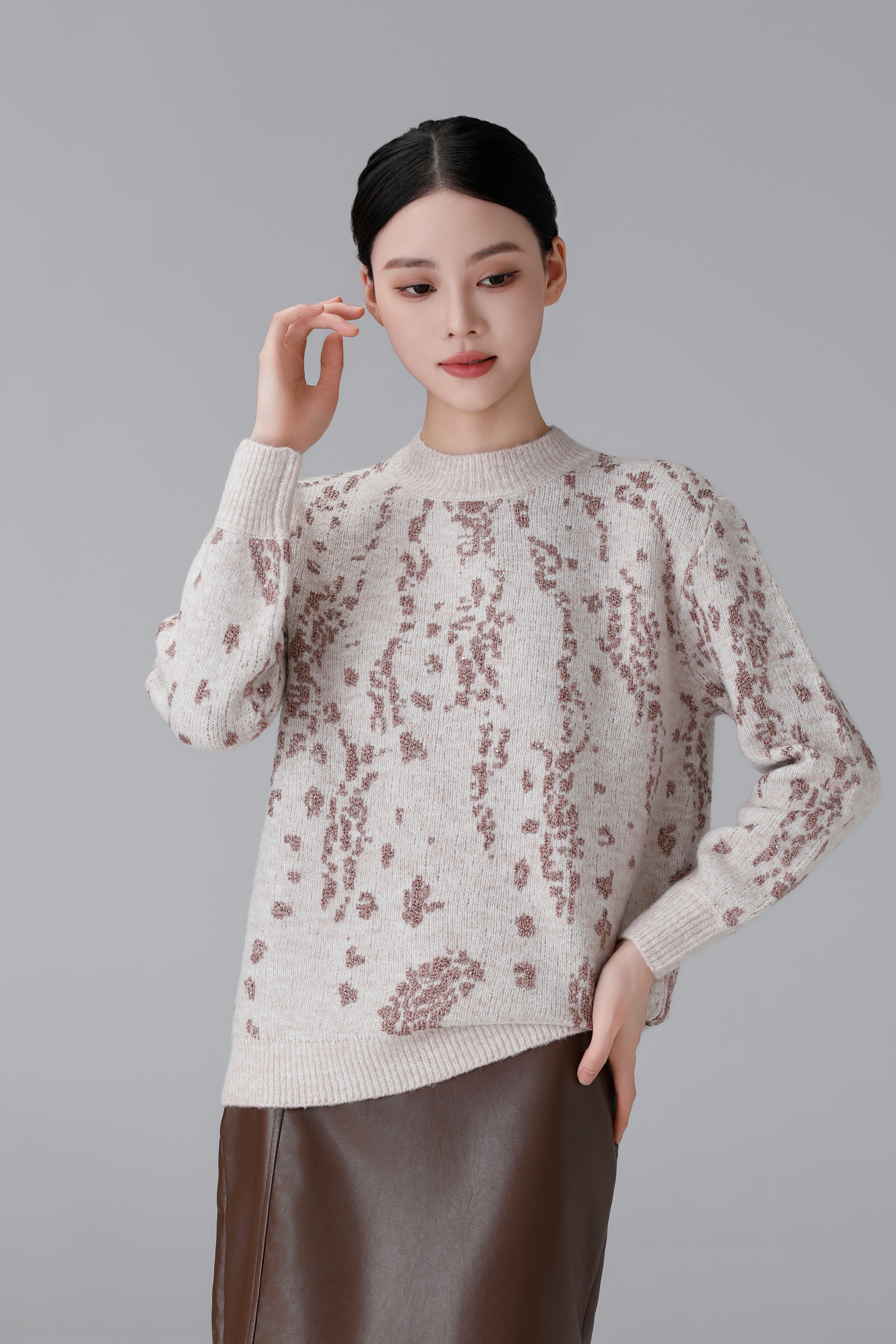 Casual Women's Knitted Top - Soft Comfort Fit with Elastic Waistband