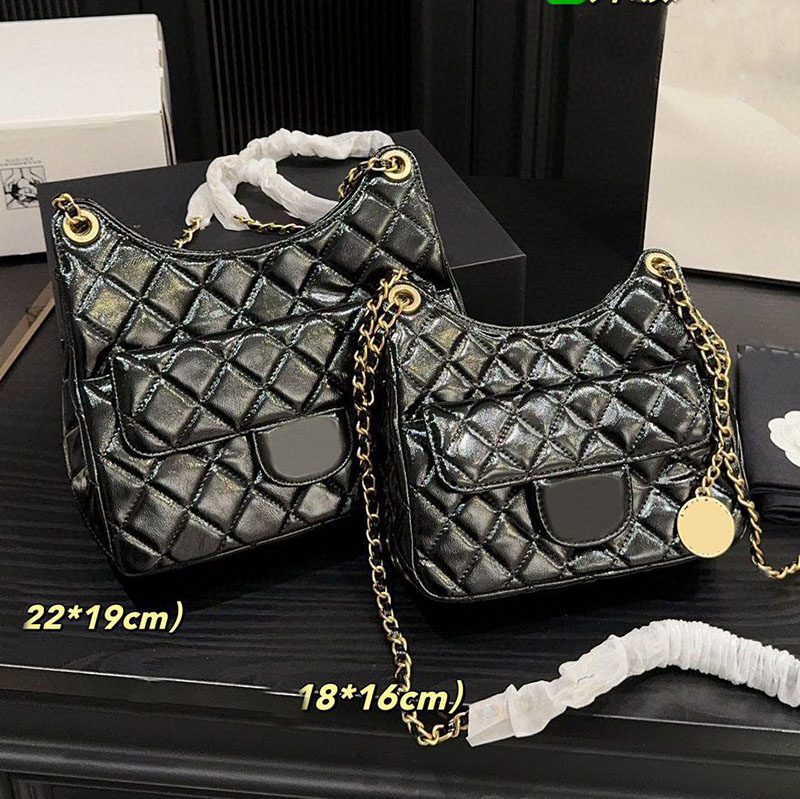 Ladies Shiny Shoulder Hobo Mini Shopping Bag Quilted Oil Wax Leather Gold Coin Badge Metal Hardware Matelasse Chain Designer Cross Handbag Sacoch
