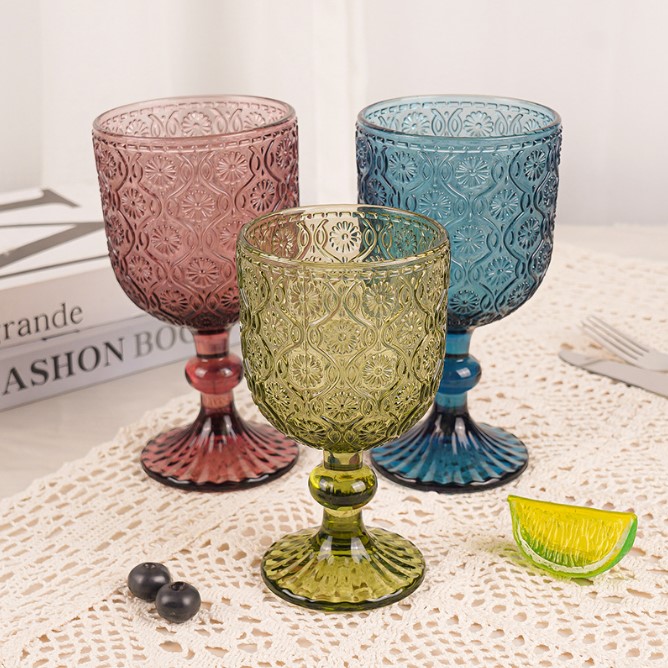 Factory Wholesale Embossed Colored Glass Wine glasses European Juice Glasses Wine Goblets Wedding Decoration Cups