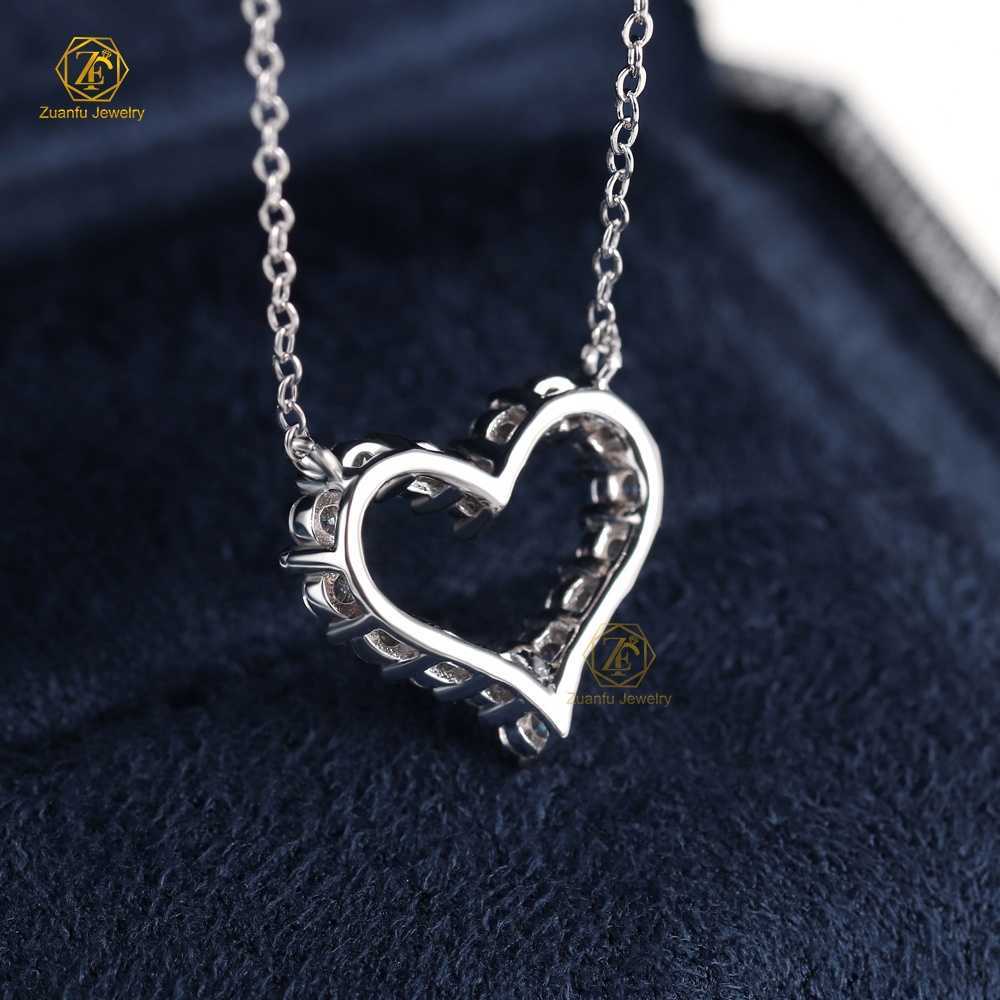 925 sterling silver heart-shaped LAB Grown Moissanite Diamond Heart necklace for Valentines Day gift jewelry
