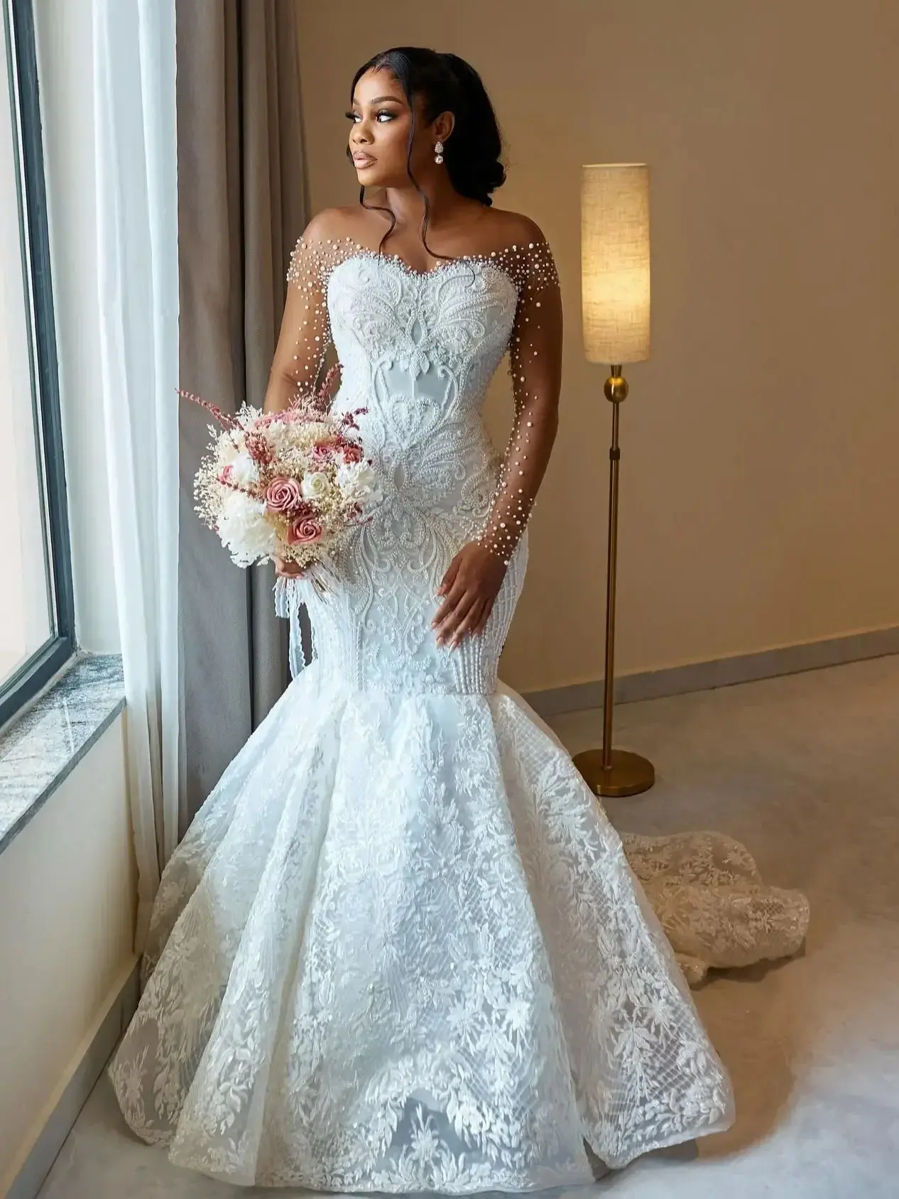 Mermaid Wedding Dress Sweetheart Neck Long Sleeve Sequins Pearls Sweep Train Custom 2024 Bridal Gown