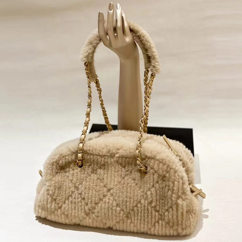 Bag Ins Internet Celebrity's Casual Versatile Small Fragrant Style Diamond Grid Hairy Bowling Chain, Single Shoulder Armpit Bag For Women