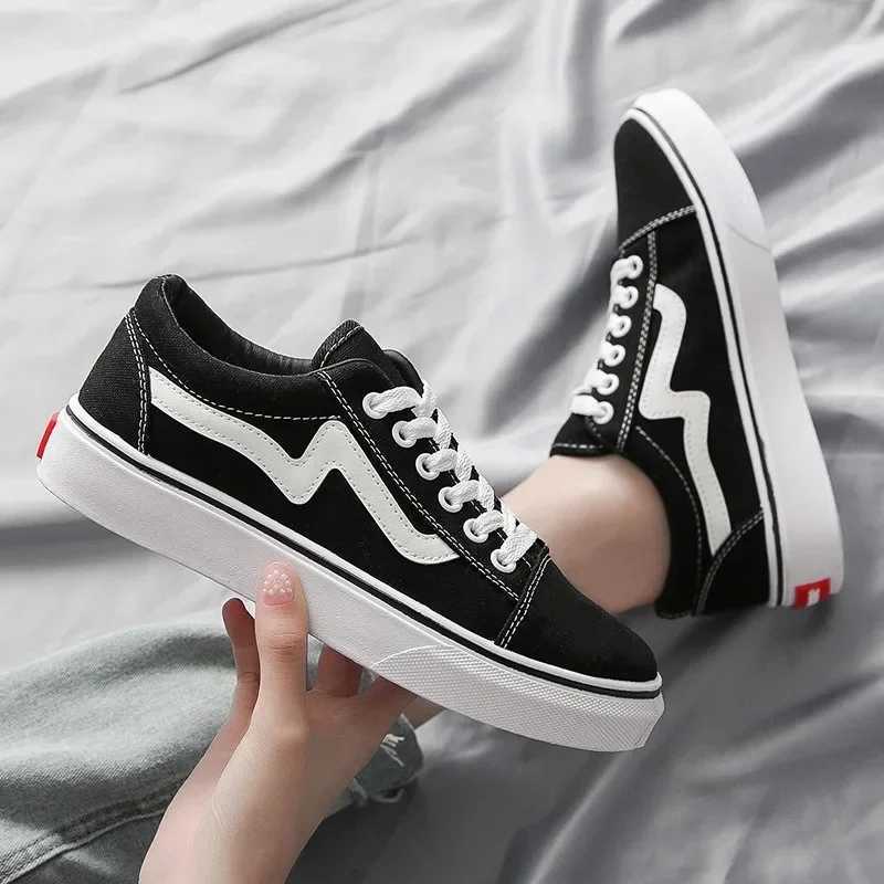 Wen Outdoor Breathable Skateboarding Canvas Walking hot trainers Youth Students Flat Jogging Sneakers Low Upper White Shoes Tennis Z250301
