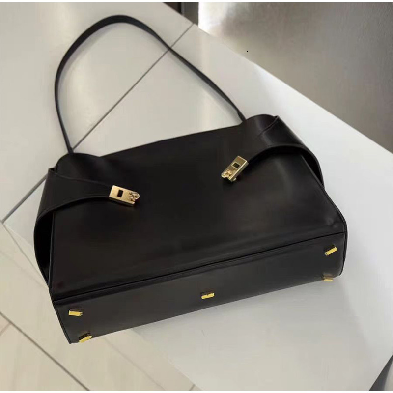 Brand All-Match Lock Buckle Shoulder Underarm Large Capacity Mommy Designer Hardware Crossbody Bag Women Roomy Bags