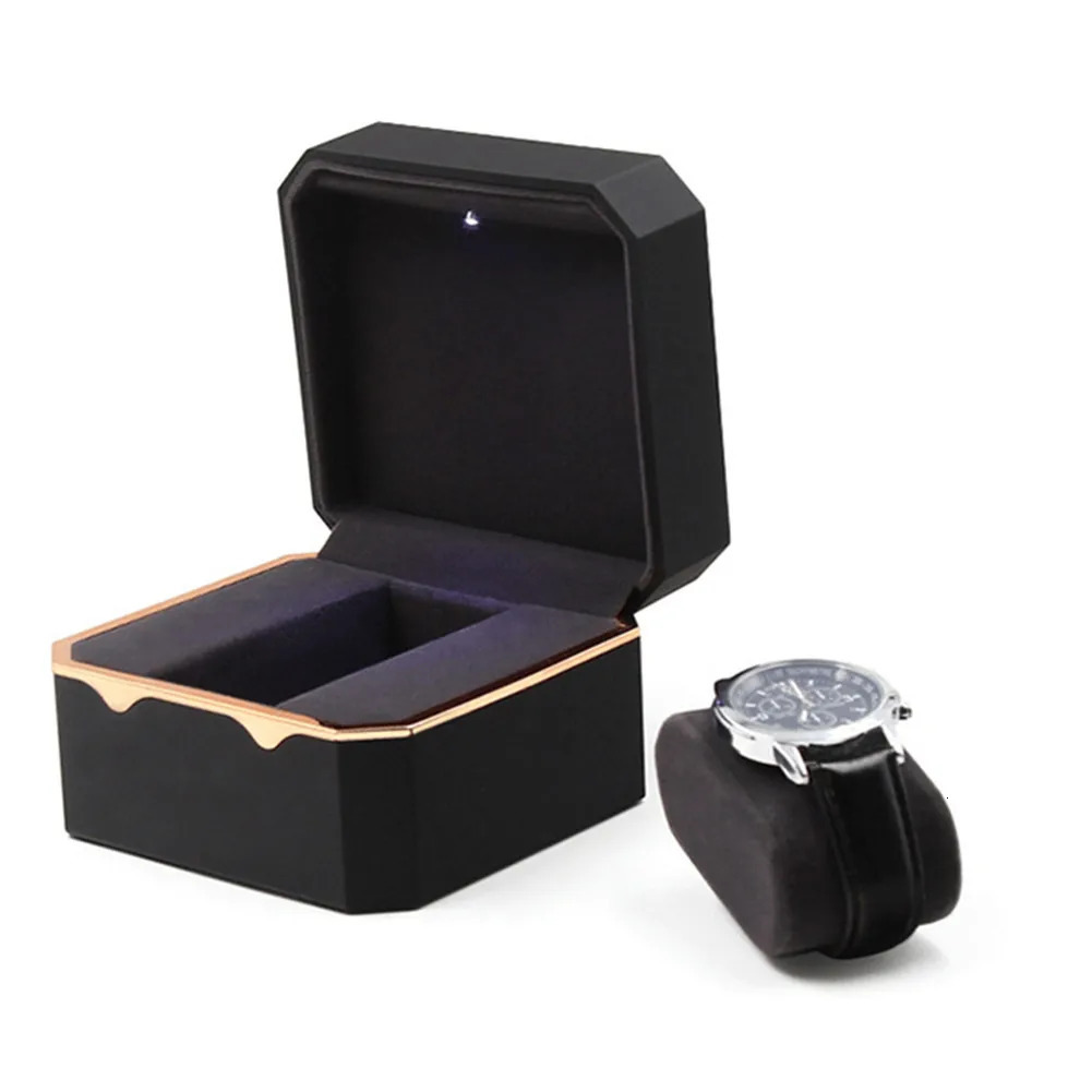 Single Watch Box with LED Light Watch Display Case Paint Surface Soft flannel Inner Watch Travel Organizer Jewelry Storage Case 250102