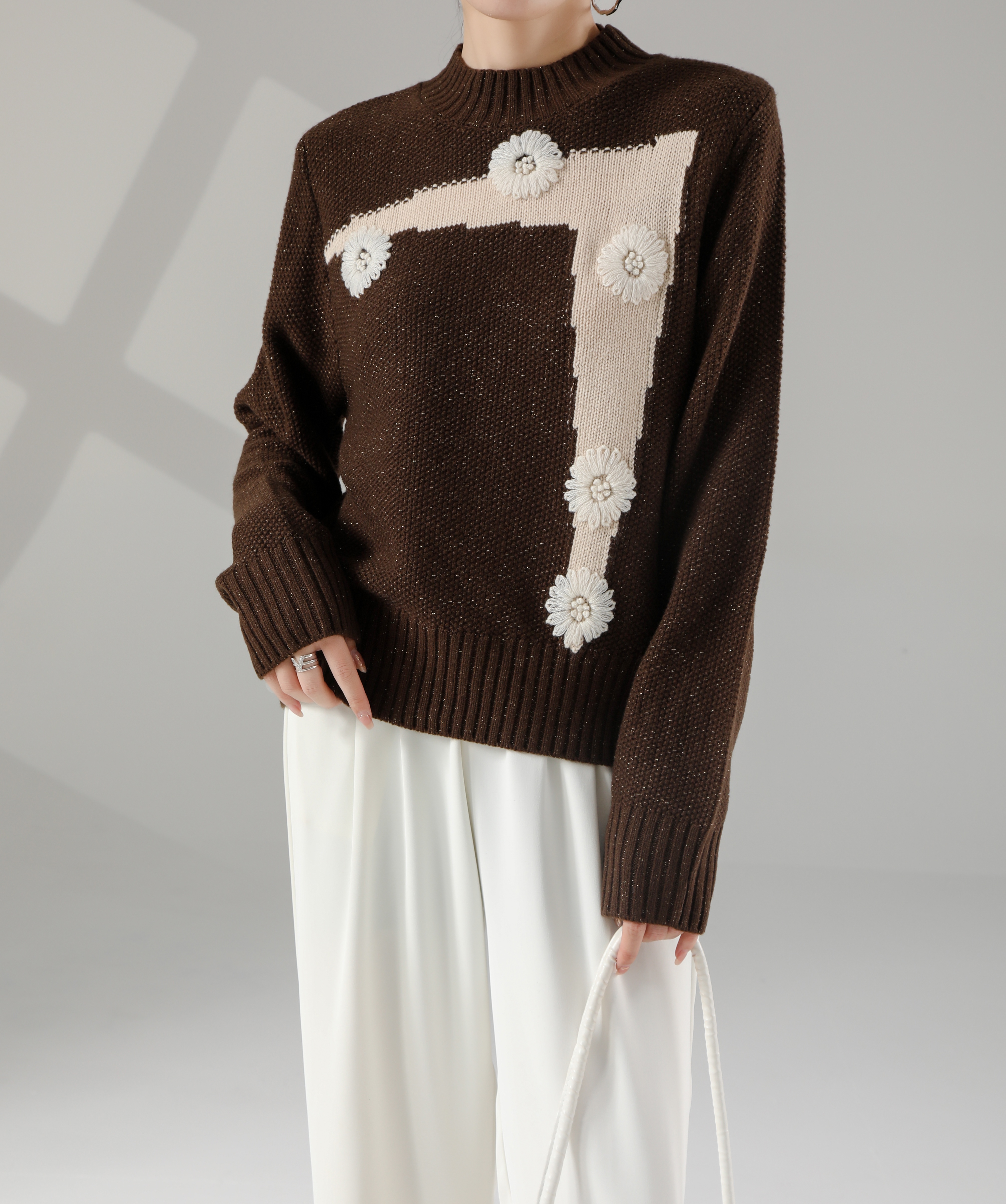 Chic Ladies' Casual Knitting Top Versatile and Cozy Everyday Garment